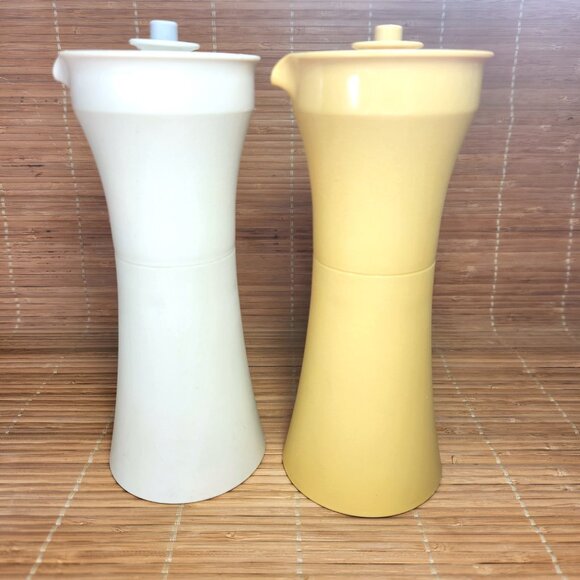 Tupperware Oil & Vinegar Cruet Set Almond Yellow Salad Dressing Container - Picture 6 of 10